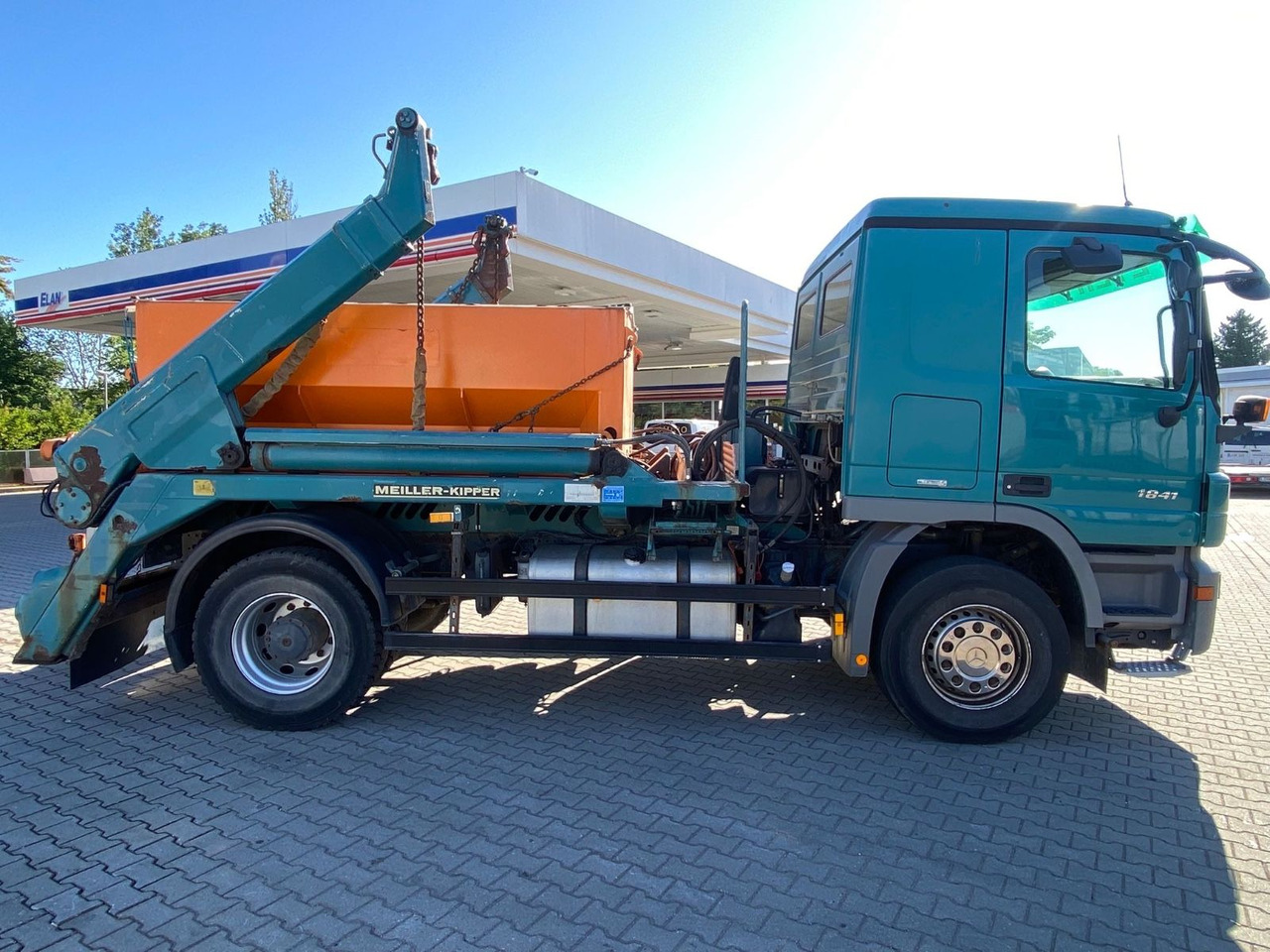 Mercedes-Benz Actros 2/3 6-Zyl. 1841 MEILER ABSATZKIPP. WINTER - Tipper: picture 3 Mercedes-Benz Actros 2/3 6-Zyl. 1841 MEILER ABSATZKIPP. WINTER - Tipper: picture 3