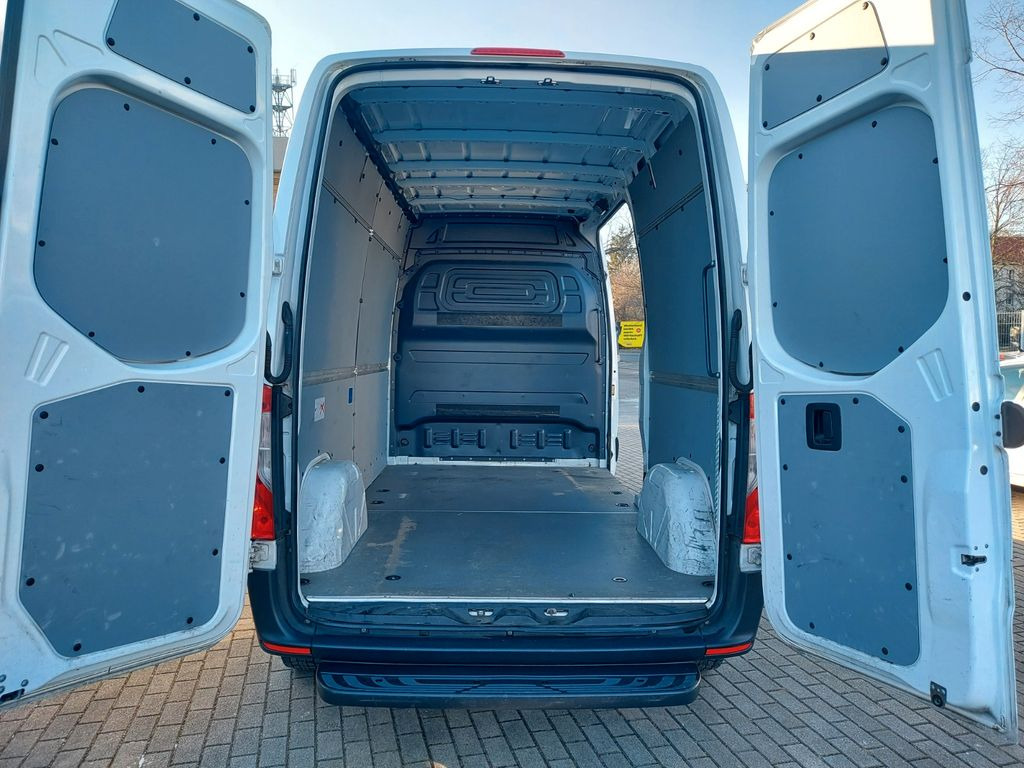 Mercedes-Benz Sprinter III Kasten FWD 211 CDI L2 H2 KLIMA hoch - Minibus, Passenger van: picture 2 Mercedes-Benz Sprinter III Kasten FWD 211 CDI L2 H2 KLIMA hoch - Minibus, Passenger van: picture 2
