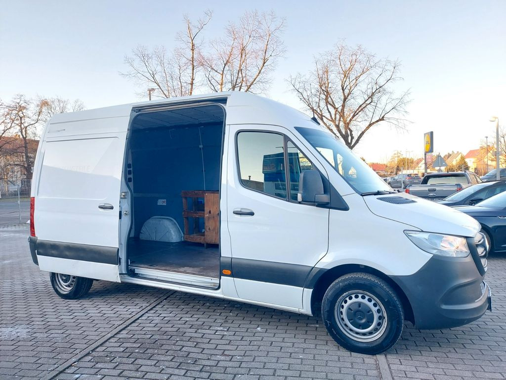 Mercedes-Benz Sprinter III Kasten FWD 211 L2 H2 Klimaautomatik - Minibus, Passenger van: picture 1 Mercedes-Benz Sprinter III Kasten FWD 211 L2 H2 Klimaautomatik - Minibus, Passenger van: picture 1