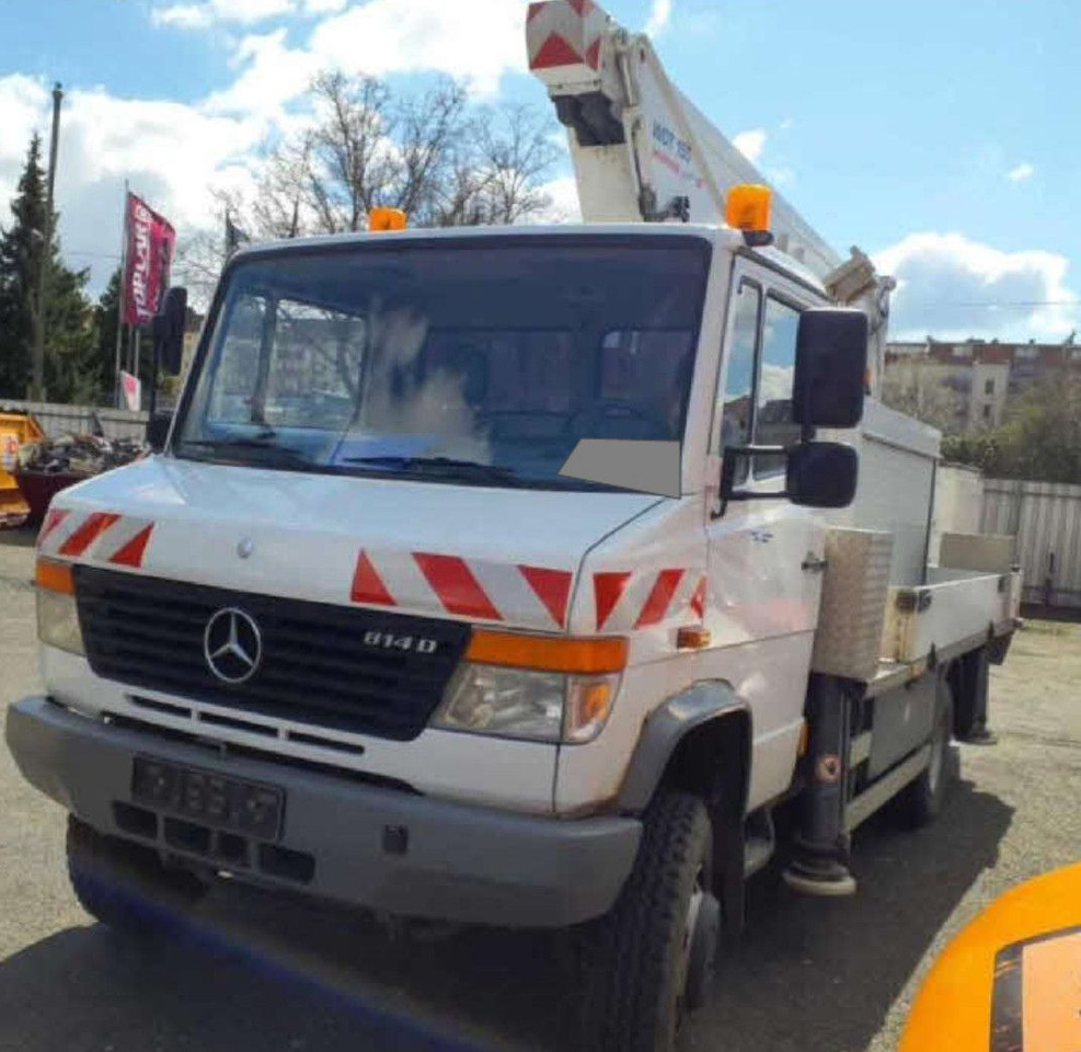 Mercedes-Benz VARIO 814D HUBARBEITS WUMAG 155T 4X4 ALLRAD - Truck mounted aerial platform: picture 2 Mercedes-Benz VARIO 814D HUBARBEITS WUMAG 155T 4X4 ALLRAD - Truck mounted aerial platform: picture 2