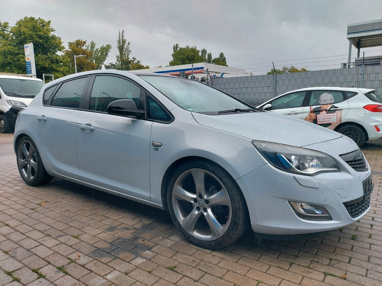 Opel Astra J Lim. 5-trg. 150 Jahre Opel Xenon Leder - Sedan: picture 1 Opel Astra J Lim. 5-trg. 150 Jahre Opel Xenon Leder - Sedan: picture 1