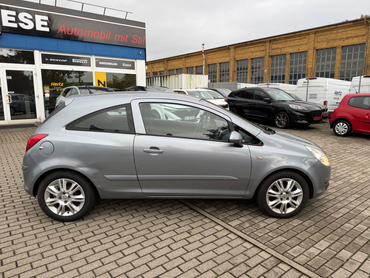 Opel Corsa D Edition KLIMA ALLWETTER REIFEN TÜV 26 - Car: picture 5 Opel Corsa D Edition KLIMA ALLWETTER REIFEN TÜV 26 - Car: picture 5
