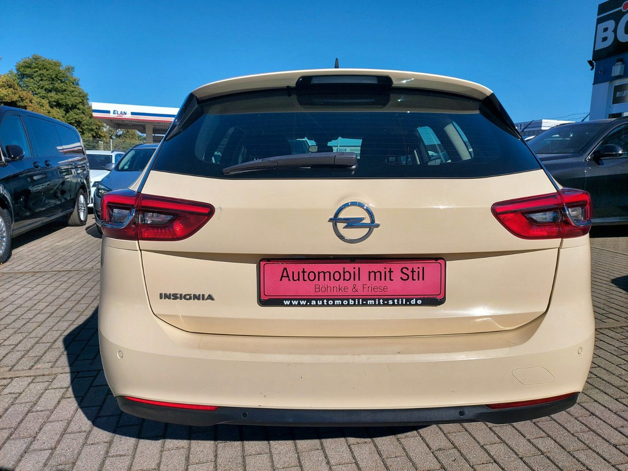 Opel Insignia B Sports Tourer Autom. Innovation Taxi - Station wagon: picture 5 Opel Insignia B Sports Tourer Autom. Innovation Taxi - Station wagon: picture 5