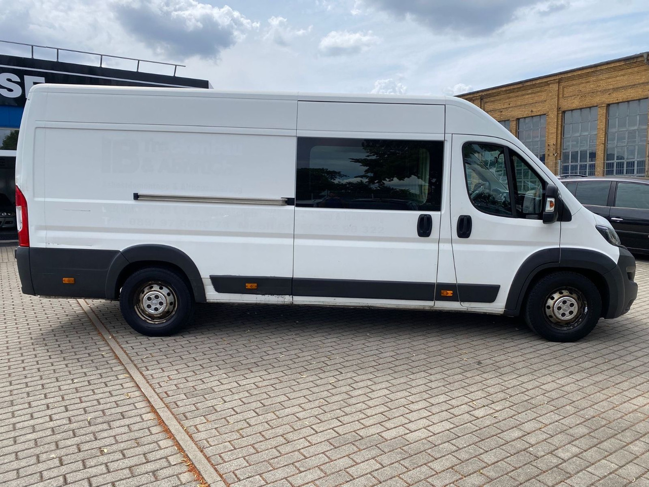 Peugeot Boxer Kasten Hochraum 435 L4H2 Komfort Plus Blue - Passenger van: picture 5 Peugeot Boxer Kasten Hochraum 435 L4H2 Komfort Plus Blue - Passenger van: picture 5
