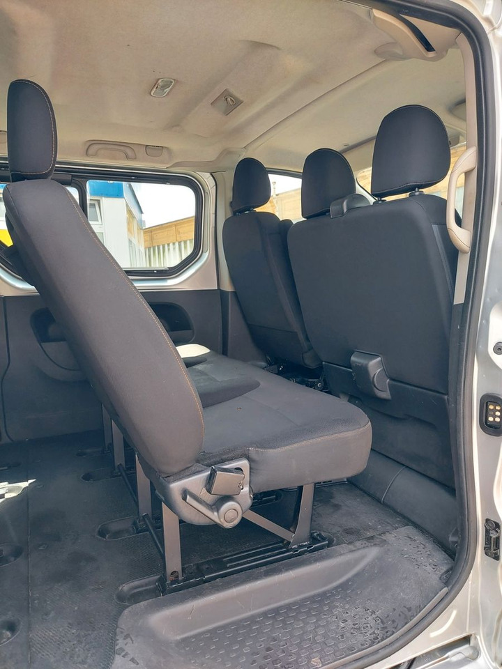 Passenger van Renault Trafic Combi L1H1 2,7t  Expression Klima: picture 21