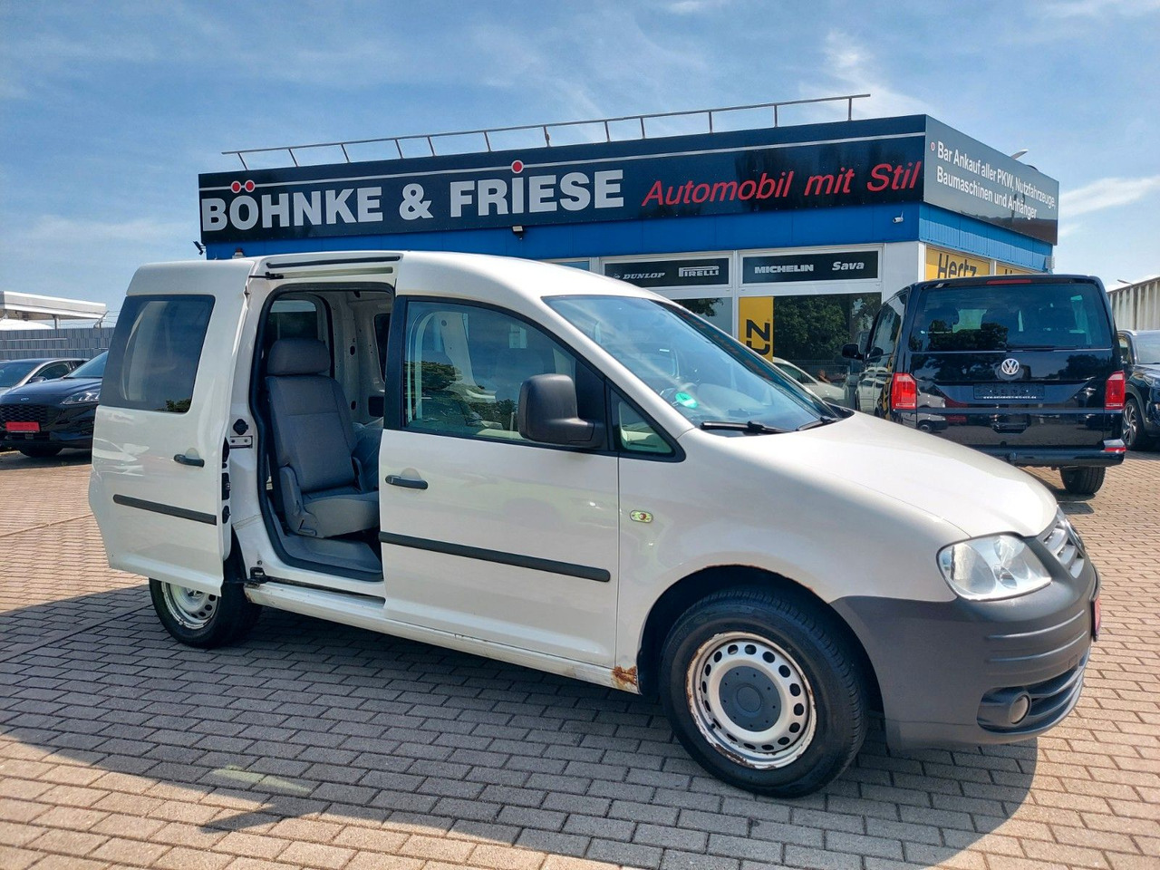 Volkswagen Caddy Kombi 1.9 Tdi Klima max. 5 Sitze AHK - Passenger van: picture 1 Volkswagen Caddy Kombi 1.9 Tdi Klima max. 5 Sitze AHK - Passenger van: picture 1