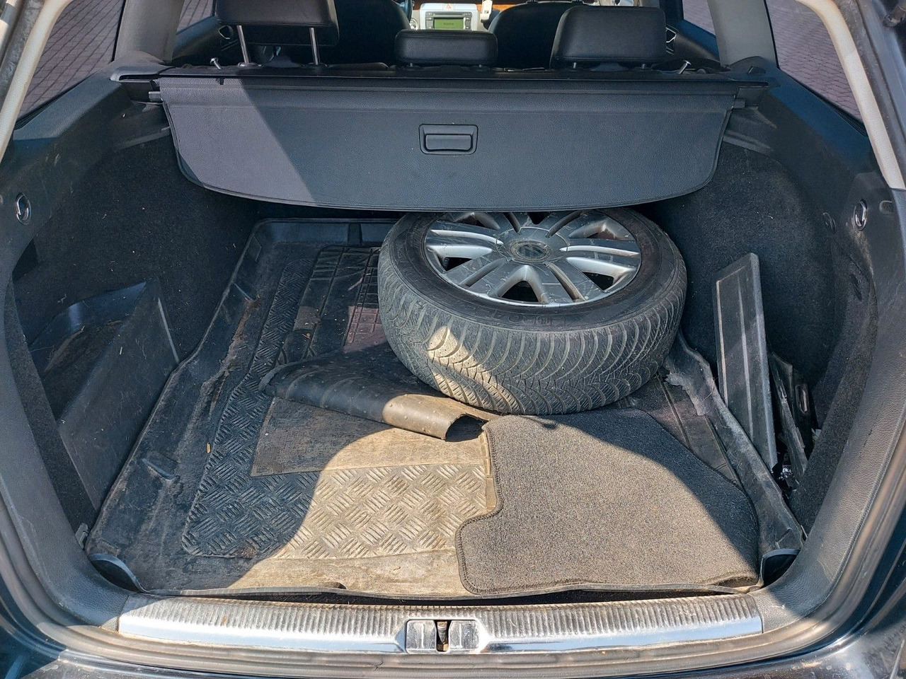 Station wagon Volkswagen Passat Variant Highline Automatik Navi Leder AHK: picture 20