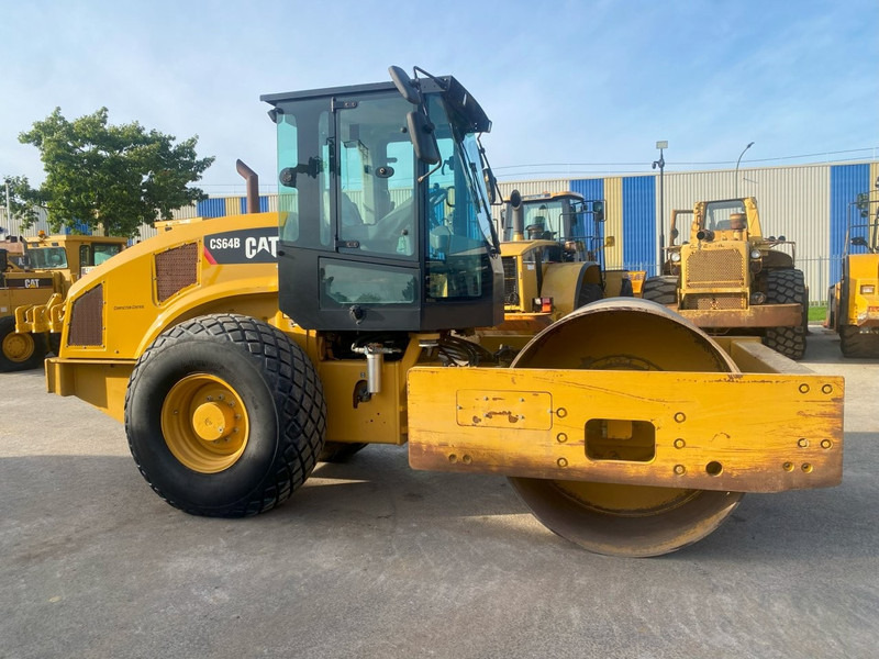 Roller Caterpillar CS64B NVT: picture 6
