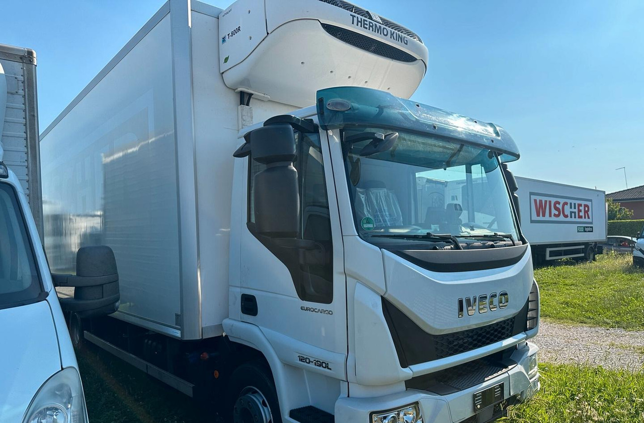 Iveco - Refrigerator truck: picture 2 Iveco - Refrigerator truck: picture 2