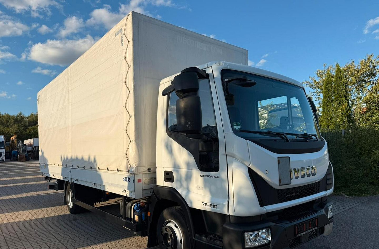 Iveco - Curtainsider truck: picture 1 Iveco - Curtainsider truck: picture 1