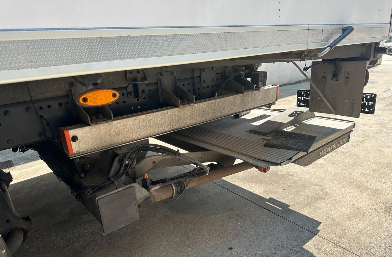 Refrigerator truck Iveco Stralis 190 frigo sponda euro 6: picture 10