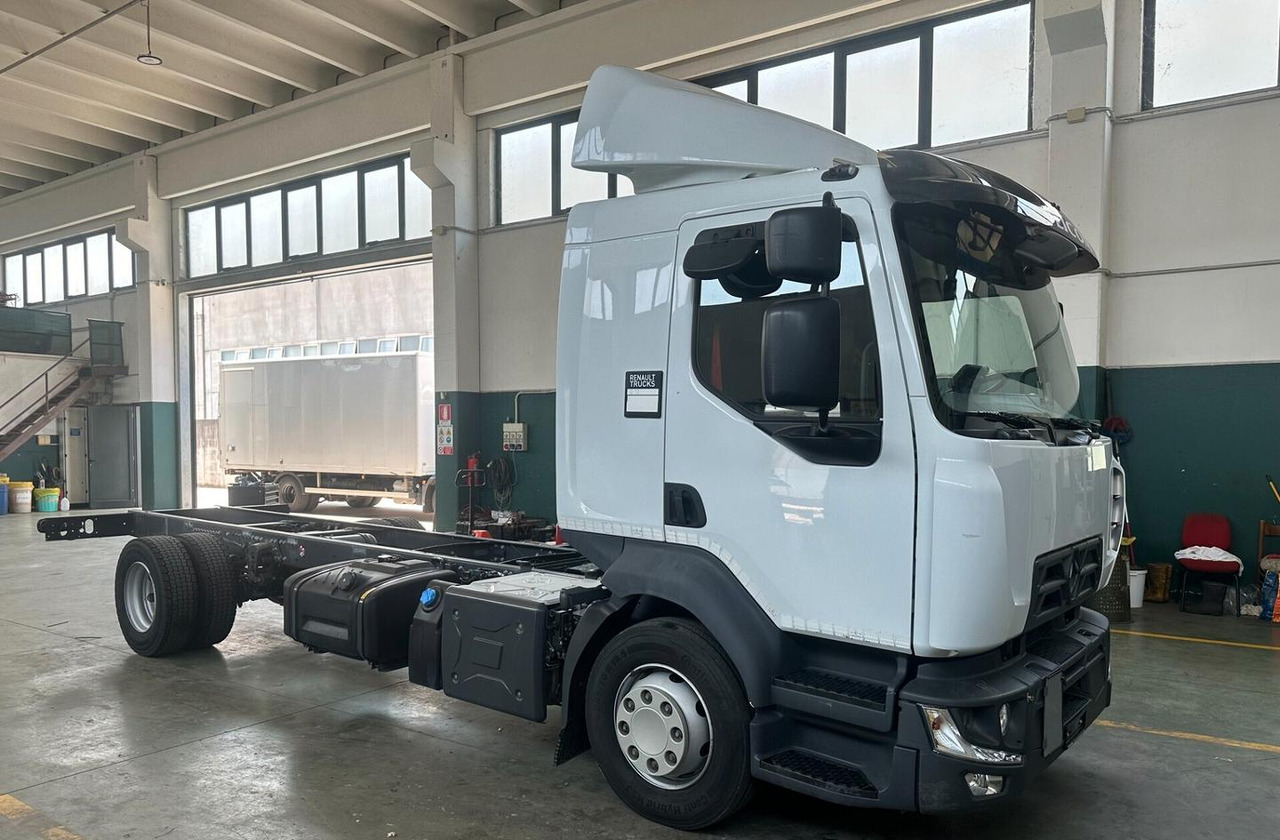 RENAULT MIDLIM D13.250 AUTOTELAIO CABINA LETTO EUR - Cab chassis truck: picture 1 RENAULT MIDLIM D13.250 AUTOTELAIO CABINA LETTO EUR - Cab chassis truck: picture 1