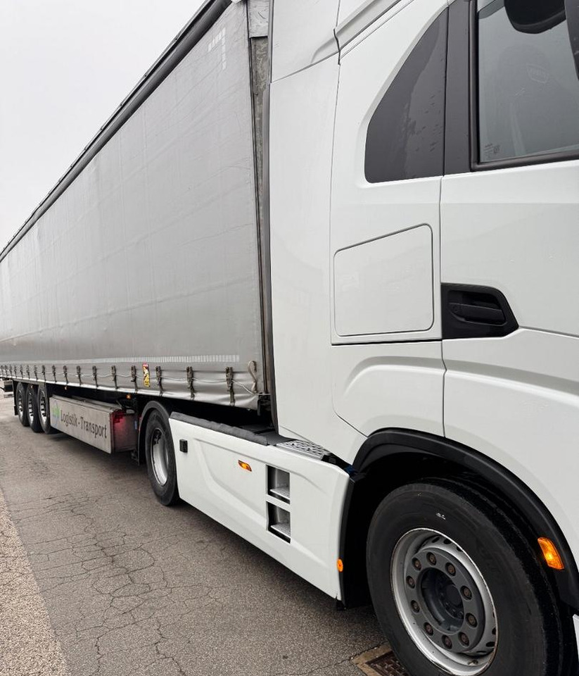 Semirimorchio - Curtainsider semi-trailer: picture 1 Semirimorchio - Curtainsider semi-trailer: picture 1