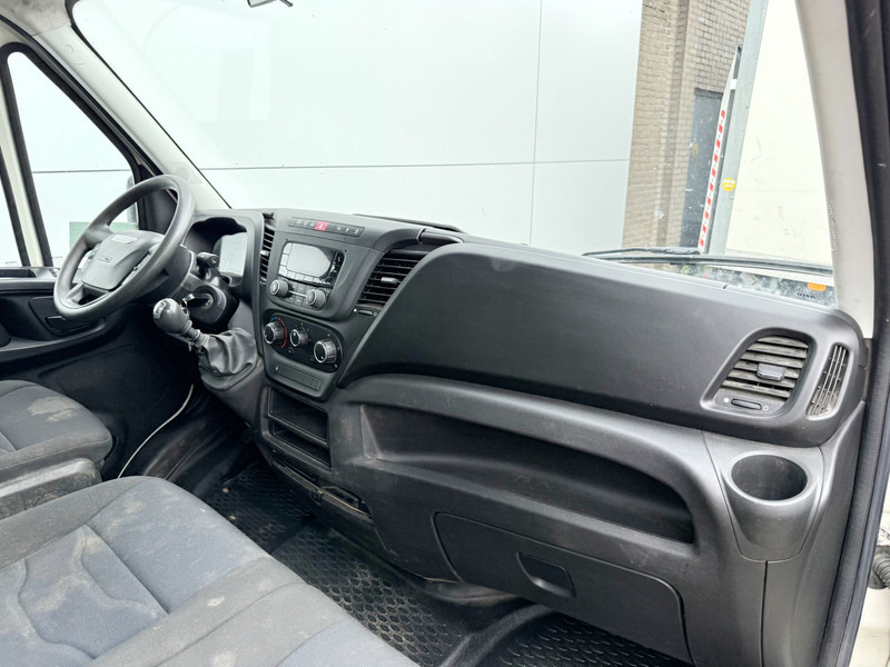 Tipper van Iveco Daily 35C12 2.3 Kipper Dubbellucht 3.5t Trekhaak Airco Cruise Control Lucht geveerde stoel: picture 10