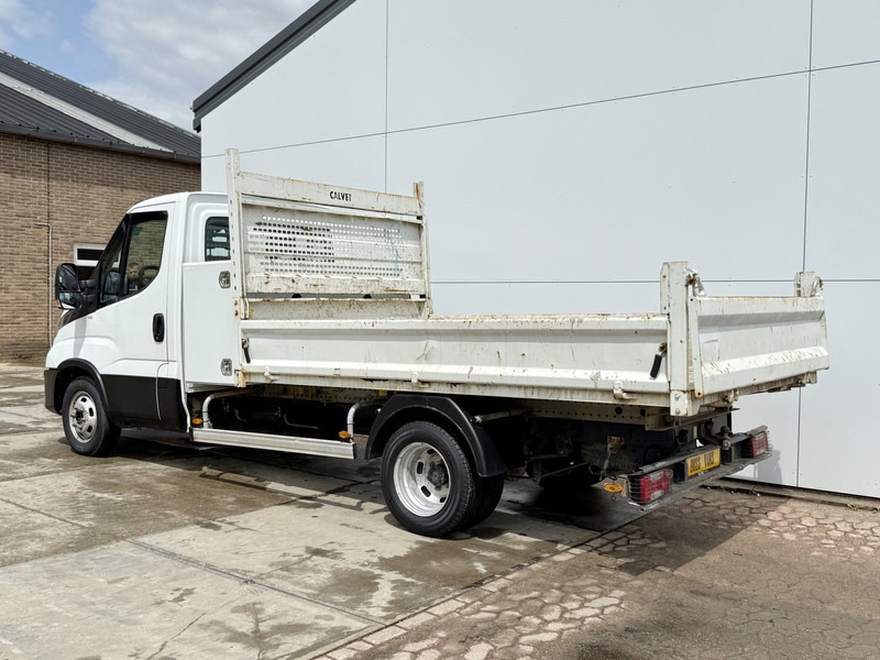 Iveco Daily 35C12 2.3 L3 Kipper Dubbellucht 3.5t Trekhaak Airco Cruise Control Lucht Geveerde Stoel - Tipper van: picture 3 Iveco Daily 35C12 2.3 L3 Kipper Dubbellucht 3.5t Trekhaak Airco Cruise Control Lucht Geveerde Stoel - Tipper van: picture 3