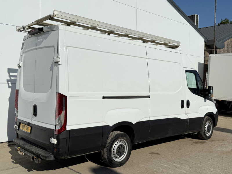 Iveco Daily 35S13 ***Marge/Margin***Automaat L2H2 Climate Control Cruise Control Trekhaak Navigatie Imperiaal - Panel van: picture 3 Iveco Daily 35S13 ***Marge/Margin***Automaat L2H2 Climate Control Cruise Control Trekhaak Navigatie Imperiaal - Panel van: picture 3
