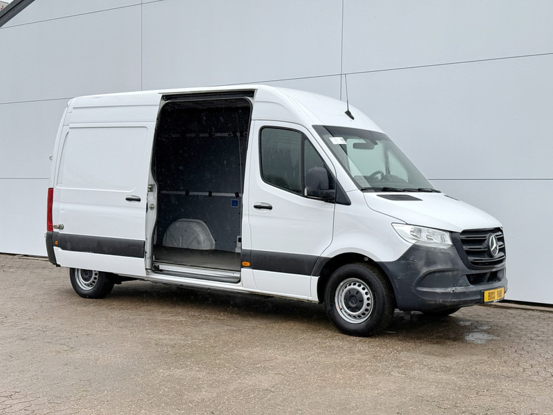 Mercedes-Benz eSprinter 312 ALL-IN PRIJS L2H2 55kWh 168km WLTP 80kw Snelladen Climate Control Camera Stoelverwarming Laadkabel - Panel van, Electric van: picture 5 Mercedes-Benz eSprinter 312 ALL-IN PRIJS L2H2 55kWh 168km WLTP 80kw Snelladen Climate Control Camera Stoelverwarming Laadkabel - Panel van, Electric van: picture 5