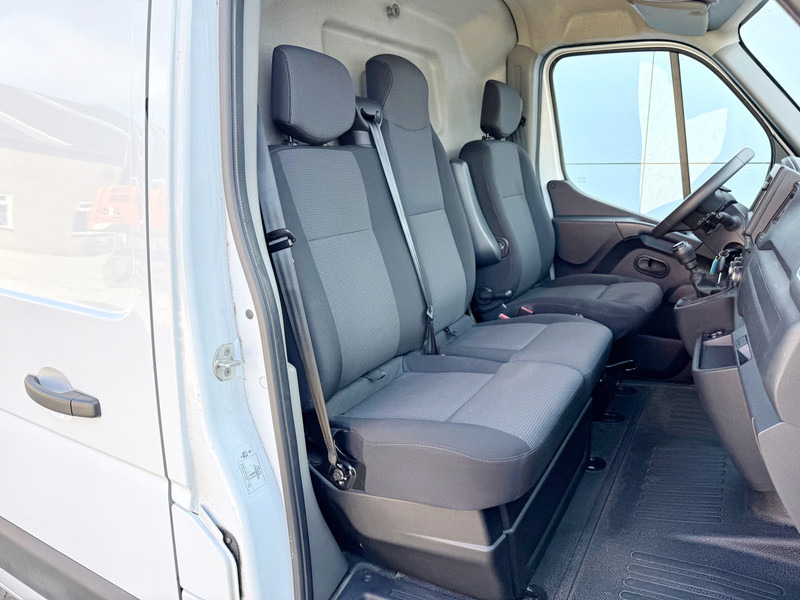 Small van Renault Master T33 2.3 DCI 135PK L2H2 Airco Cruise Control Parkeersensoren: picture 8