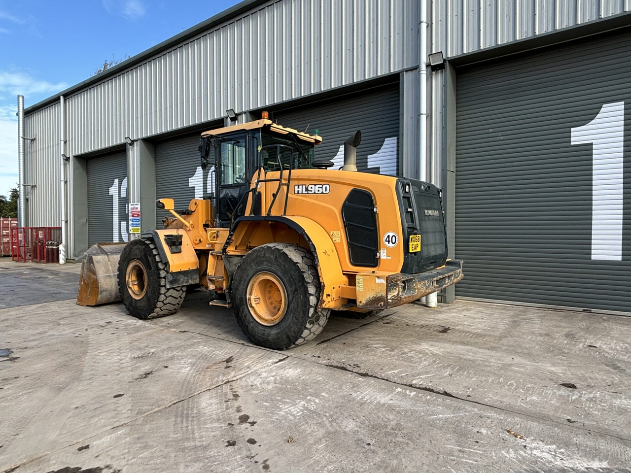 Hyundai HL960 - Wheel loader: picture 3 Hyundai HL960 - Wheel loader: picture 3