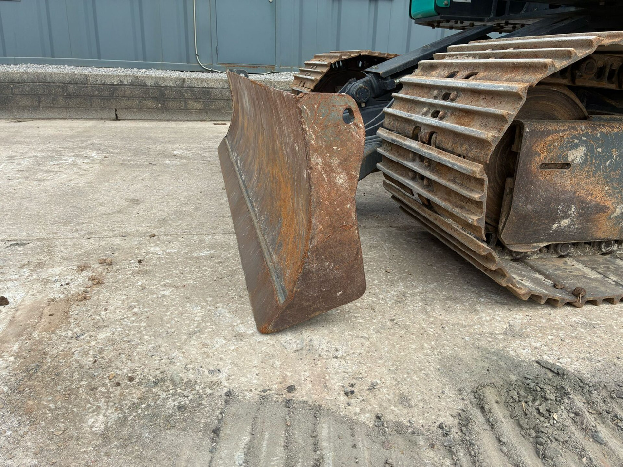 Crawler excavator Kobelco SK140SRLC-7: picture 18