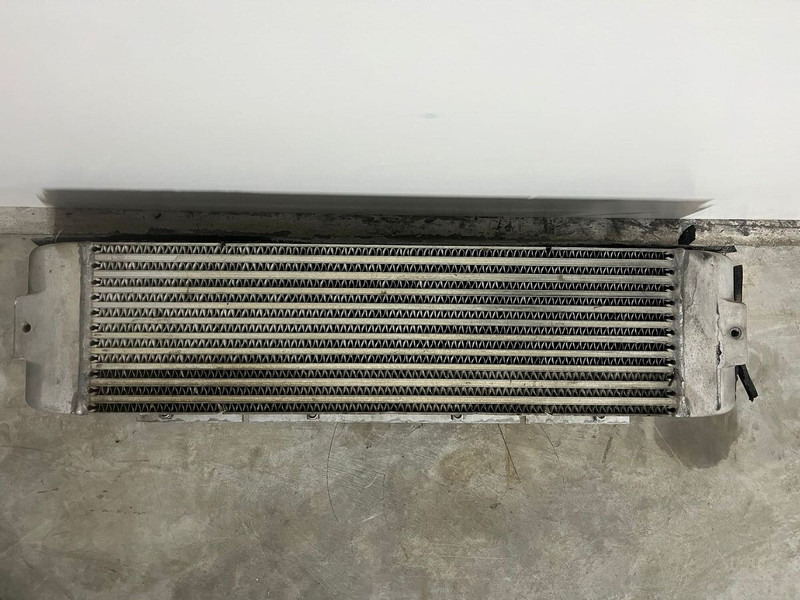 Liebherr Radiator 11824837 11822433 - Radiator: picture 2 Liebherr Radiator 11824837 11822433 - Radiator: picture 2