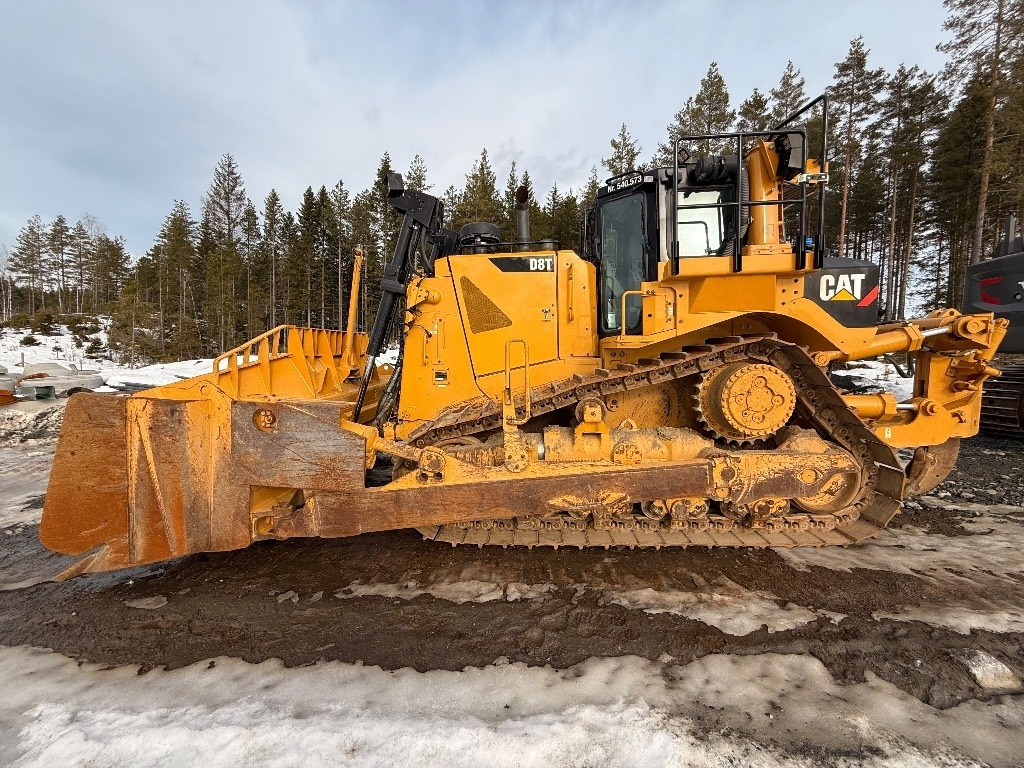 CAT D8T - Bulldozer: picture 1 CAT D8T - Bulldozer: picture 1