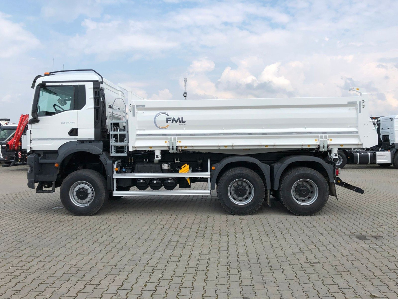 MAN TGS 33.480 6X6 FML Dreiseitenkipper - Tipper: picture 4 MAN TGS 33.480 6X6 FML Dreiseitenkipper - Tipper: picture 4