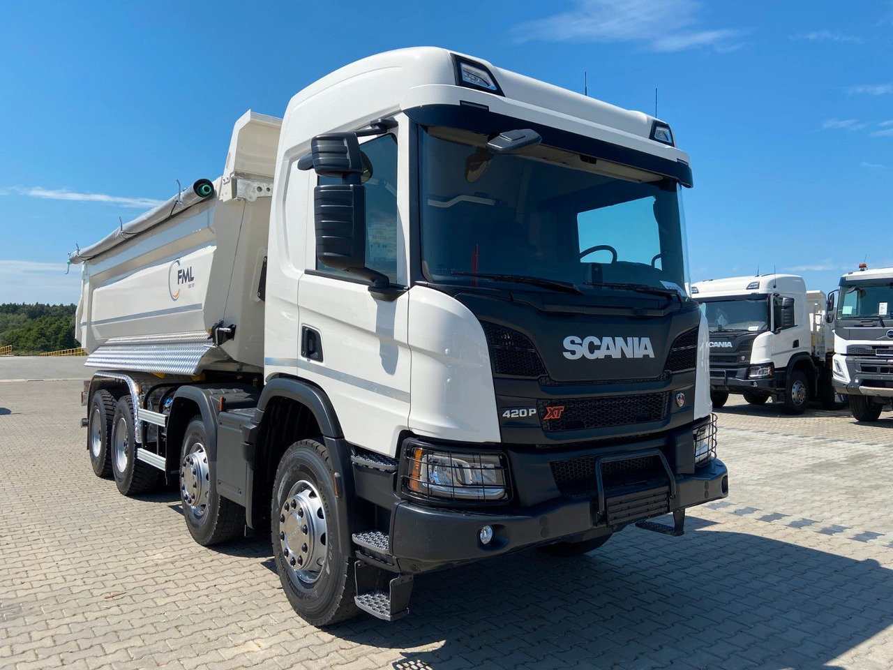 Scania P420 8x4 FML KIPPER - Tipper: picture 1 Scania P420 8x4 FML KIPPER - Tipper: picture 1