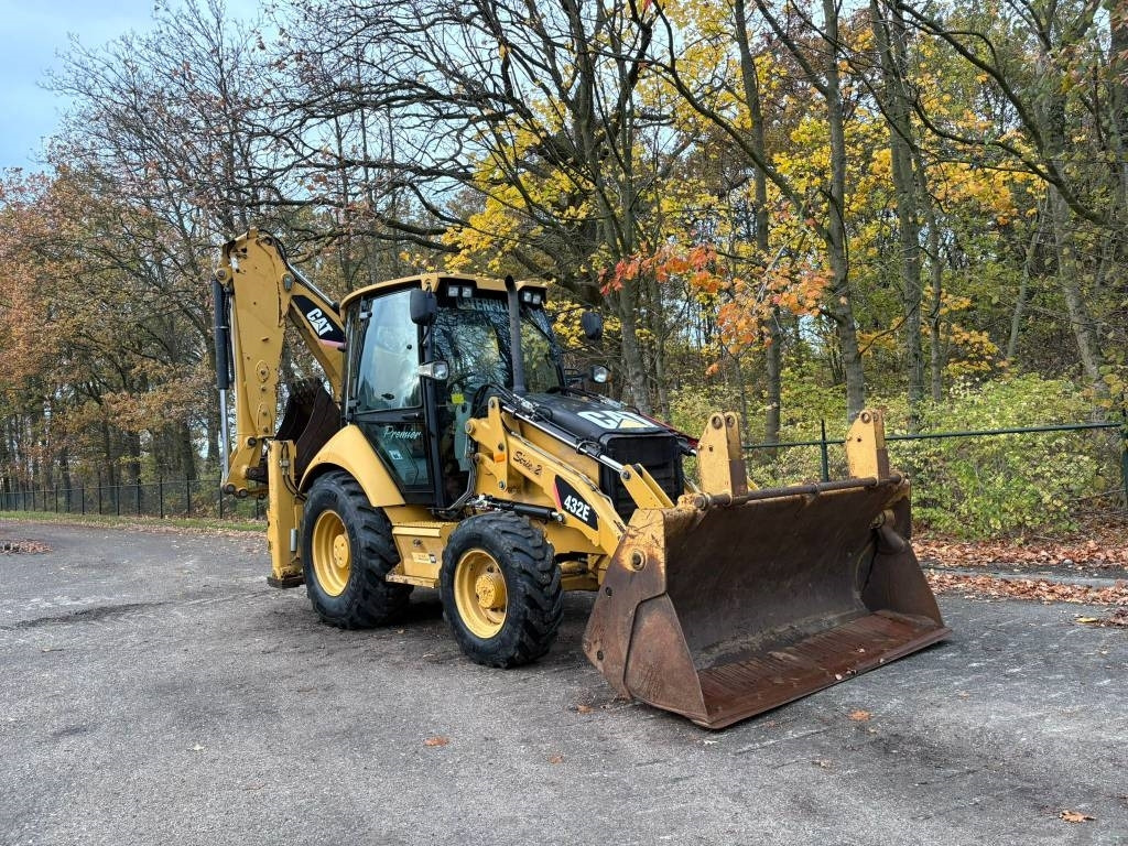 Backhoe loader CAT 432E: picture 6