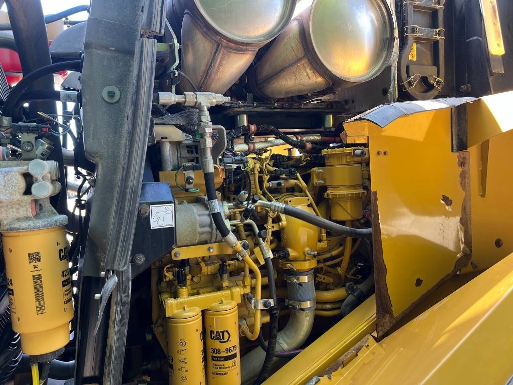 Wheel loader CAT 972 M: picture 41
