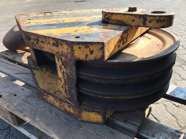 Liebherr 71t. Hook block 3-sheaves 23mm - Loader crane for Construction machinery: picture 3 Liebherr 71t. Hook block 3-sheaves 23mm - Loader crane for Construction machinery: picture 3
