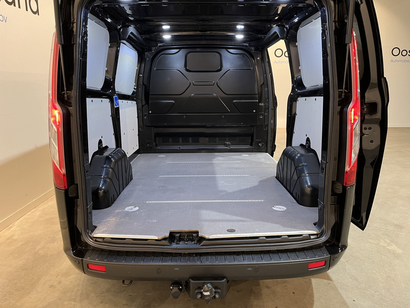 Ford Transit Custom 2.0 TDCI L1H1 Trend 130 PK Automaat / CarPlay / Camera / Airco / Cruise Control / Trekhaak / LMV / Navigatie / Klep / 3-Zits / 80.350 KM !! / BPM VRIJ !! - Small van: picture 5 Ford Transit Custom 2.0 TDCI L1H1 Trend 130 PK Automaat / CarPlay / Camera / Airco / Cruise Control / Trekhaak / LMV / Navigatie / Klep / 3-Zits / 80.350 KM !! / BPM VRIJ !! - Small van: picture 5