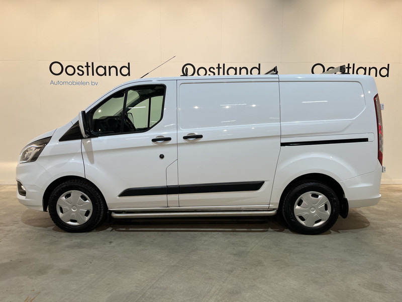 Ford Transit Custom 340 2.0 TDCI L1H1 Trend 130 PK Servicebus / Sortimo Inrichting / Euro 6 / Schuifdeur L + R / 220V. / Airco / Cruise Control / PDC / CarPlay / Trekhaak / Navigatie / 79.500 KM !! - Small van: picture 5 Ford Transit Custom 340 2.0 TDCI L1H1 Trend 130 PK Servicebus / Sortimo Inrichting / Euro 6 / Schuifdeur L + R / 220V. / Airco / Cruise Control / PDC / CarPlay / Trekhaak / Navigatie / 79.500 KM !! - Small van: picture 5
