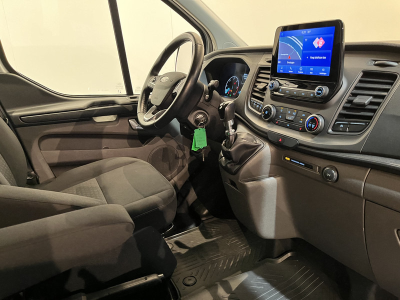 Ford Transit Custom 340 2.0 TDCI L1H1 Trend 130 PK Servicebus / Sortimo Inrichting / Euro 6 / Schuifdeur L + R / 220V. / Airco / Cruise Control / PDC / CarPlay / Trekhaak / Navigatie / - Small van: picture 3 Ford Transit Custom 340 2.0 TDCI L1H1 Trend 130 PK Servicebus / Sortimo Inrichting / Euro 6 / Schuifdeur L + R / 220V. / Airco / Cruise Control / PDC / CarPlay / Trekhaak / Navigatie / - Small van: picture 3