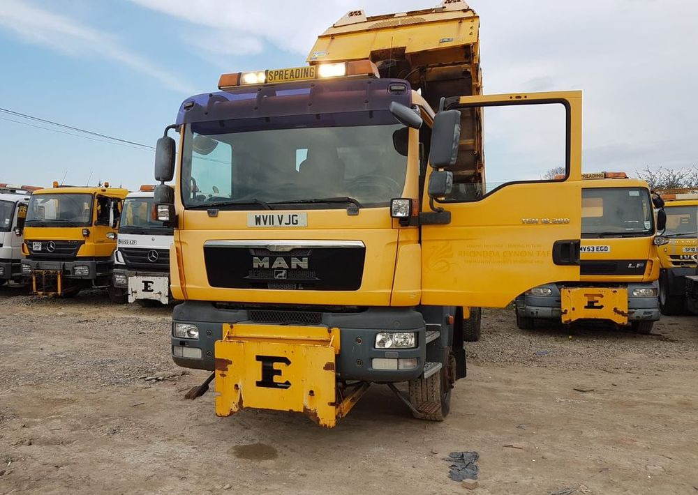 MAN TGM 18.290 4x4 piaskarka solarka wywrotka manual 2011 leasing MAN TGM 18.290 4x4 piaskarka solarka wywrotka manual 2011: picture 12