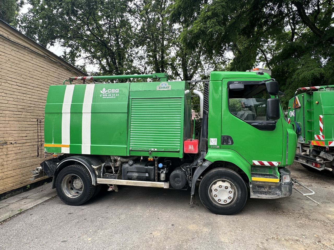 Renault Midlum Semat streetwasher water truck Laveuse 4500l schemmfahrzeug - Road sweeper: picture 3 Renault Midlum Semat streetwasher water truck Laveuse 4500l schemmfahrzeug - Road sweeper: picture 3