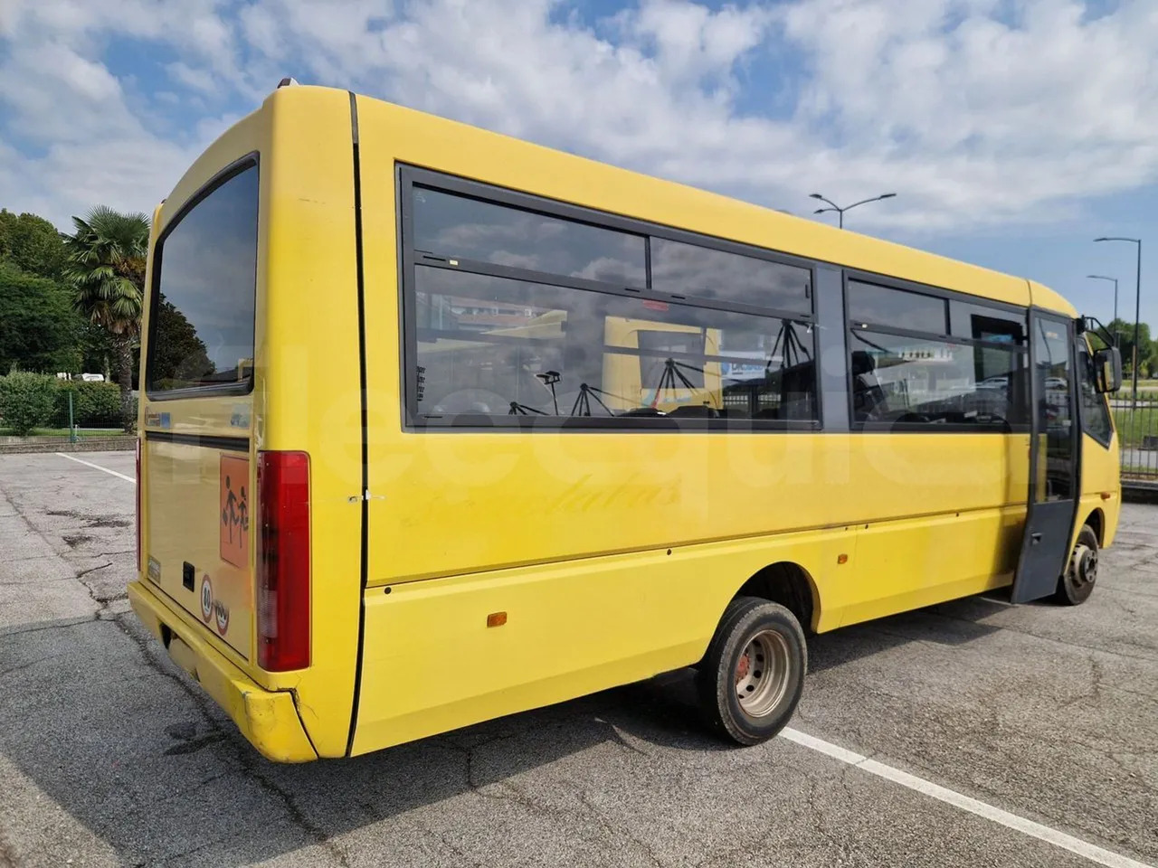 School bus Iveco Cacciamali: picture 10