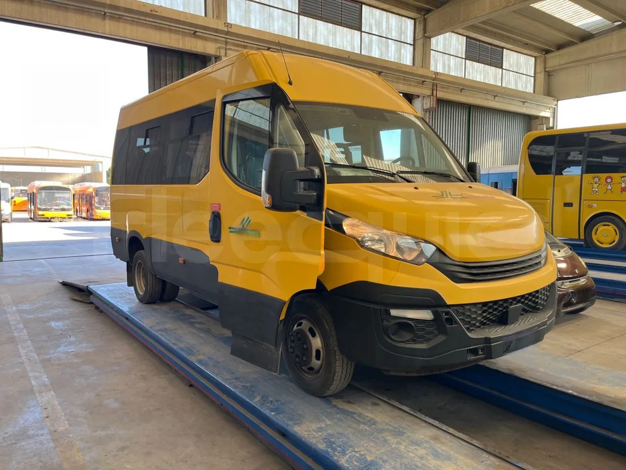 School bus Iveco Daily: picture 9
