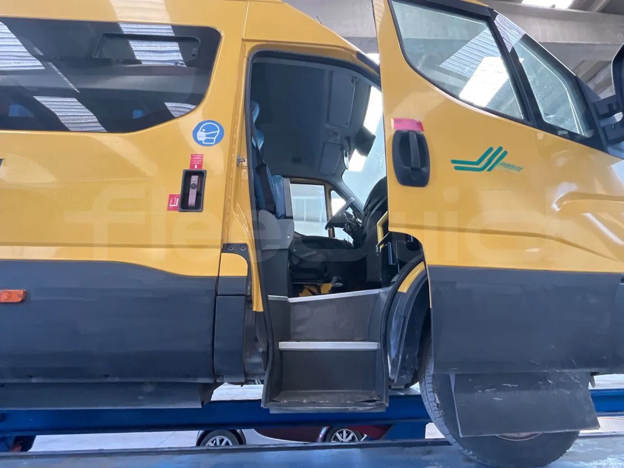 School bus Iveco Daily: picture 12