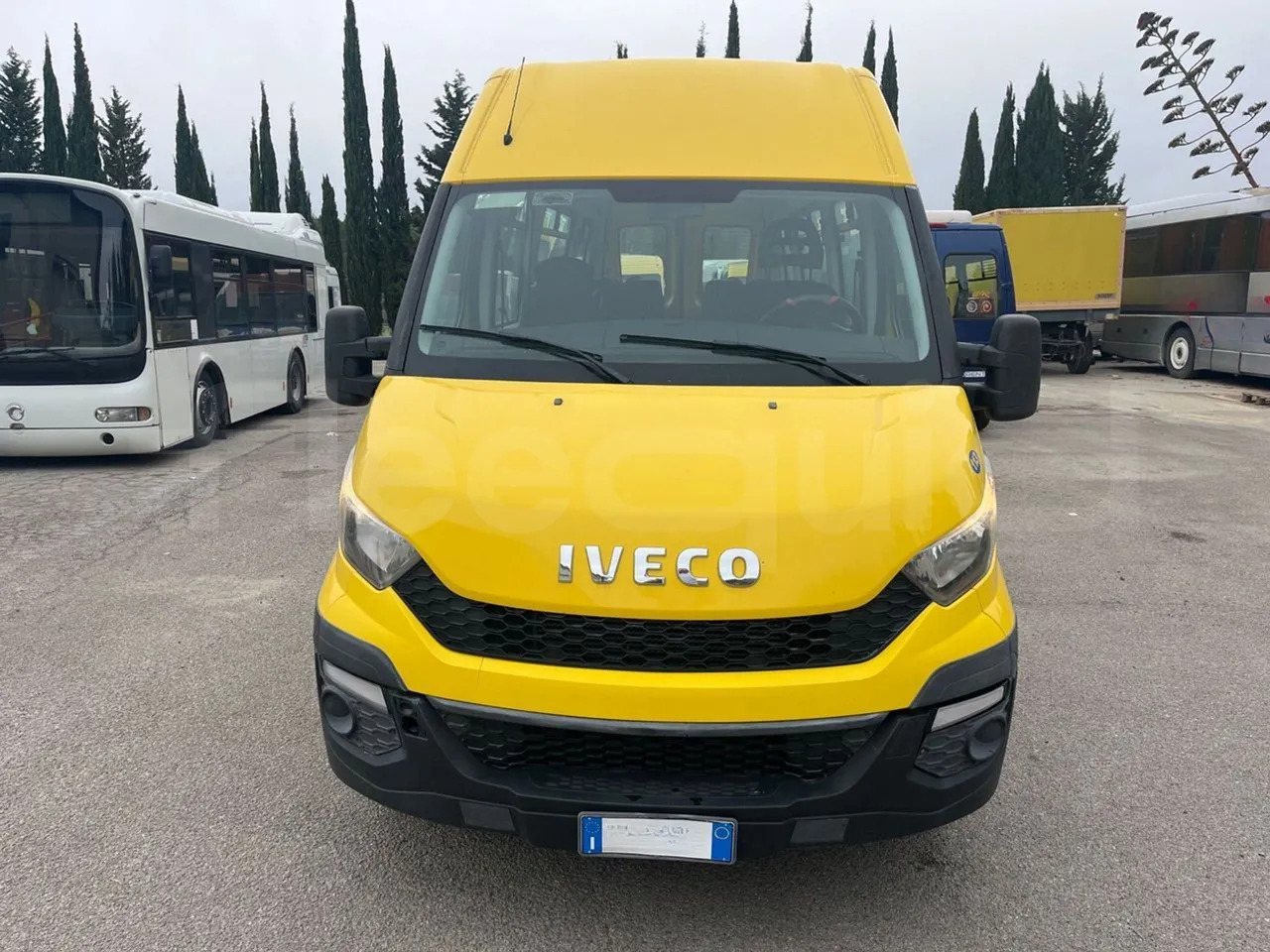 Iveco Daily - School bus: picture 2 Iveco Daily - School bus: picture 2