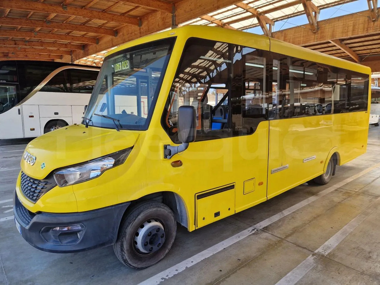 Iveco Indcar - School bus: picture 3 Iveco Indcar - School bus: picture 3