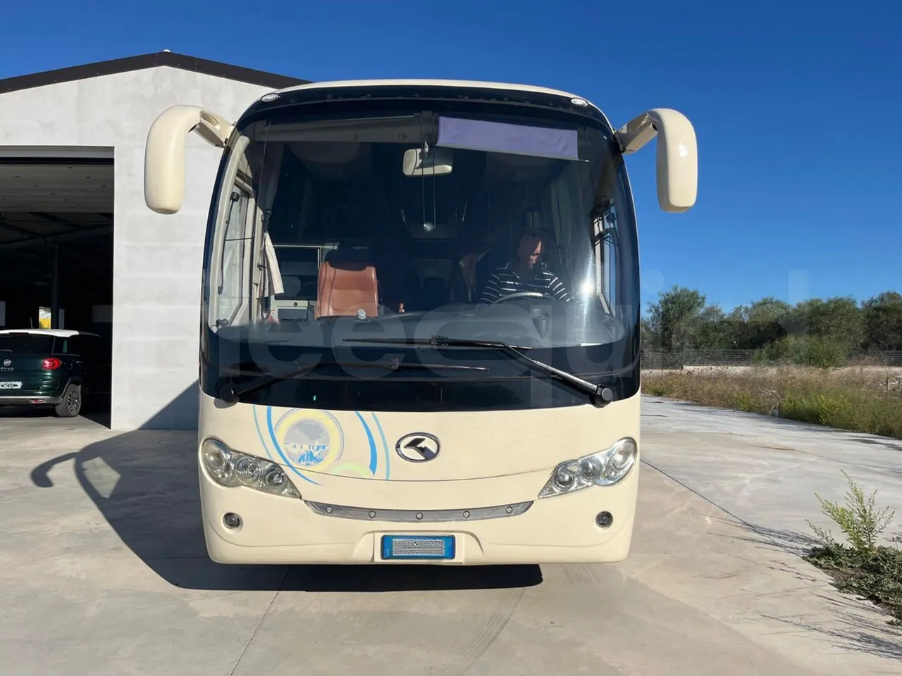 King Long XMQ6900 - Coach: picture 2 King Long XMQ6900 - Coach: picture 2