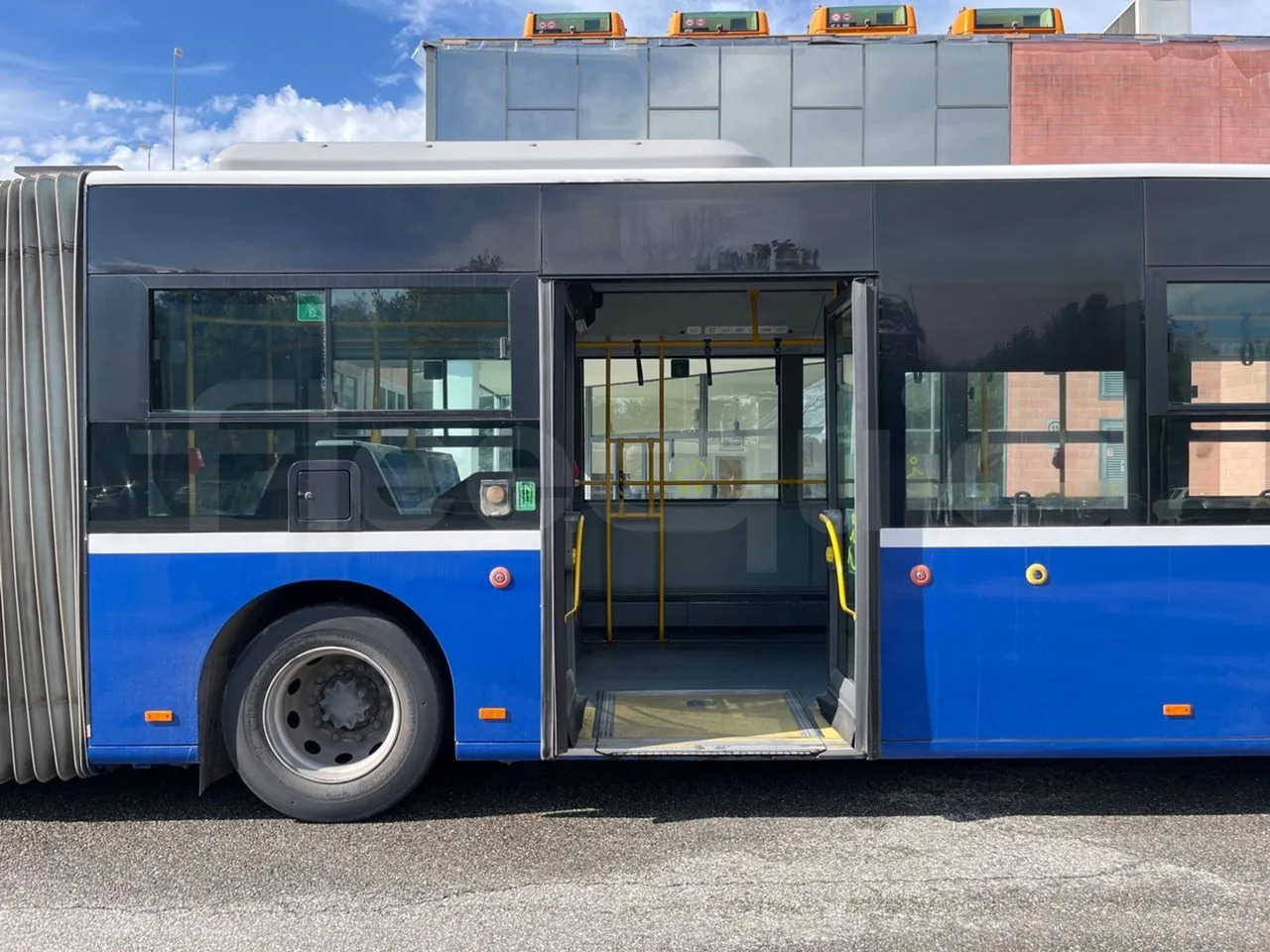 City bus Mercedes-Benz Conecto: picture 14