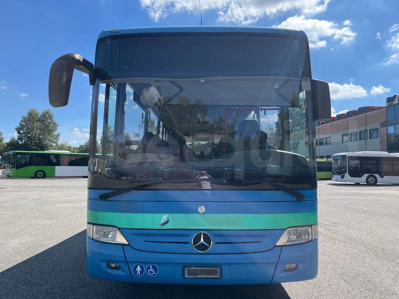 Mercedes-Benz Integro - City bus: picture 2 Mercedes-Benz Integro - City bus: picture 2