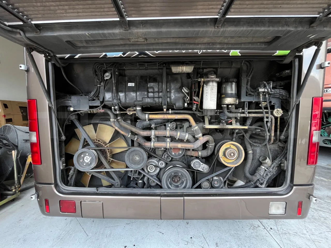 Coach Mercedes-Benz Tourino: picture 17