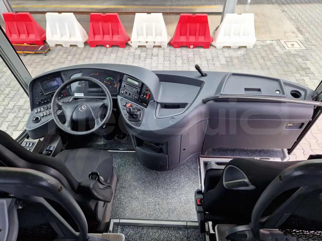 Coach Mercedes-Benz Tourismo: picture 20