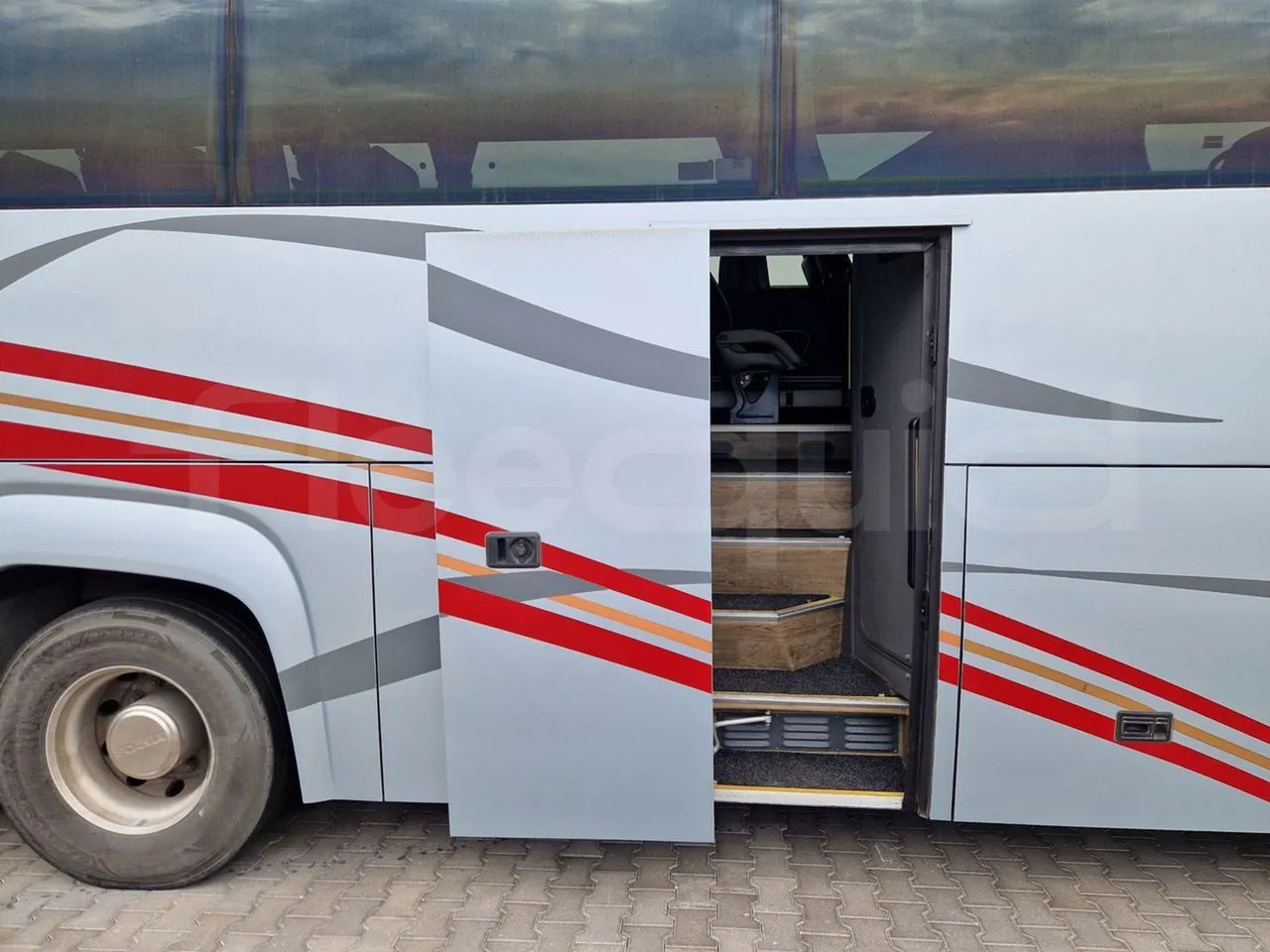 Coach Scania Touring HD: picture 17