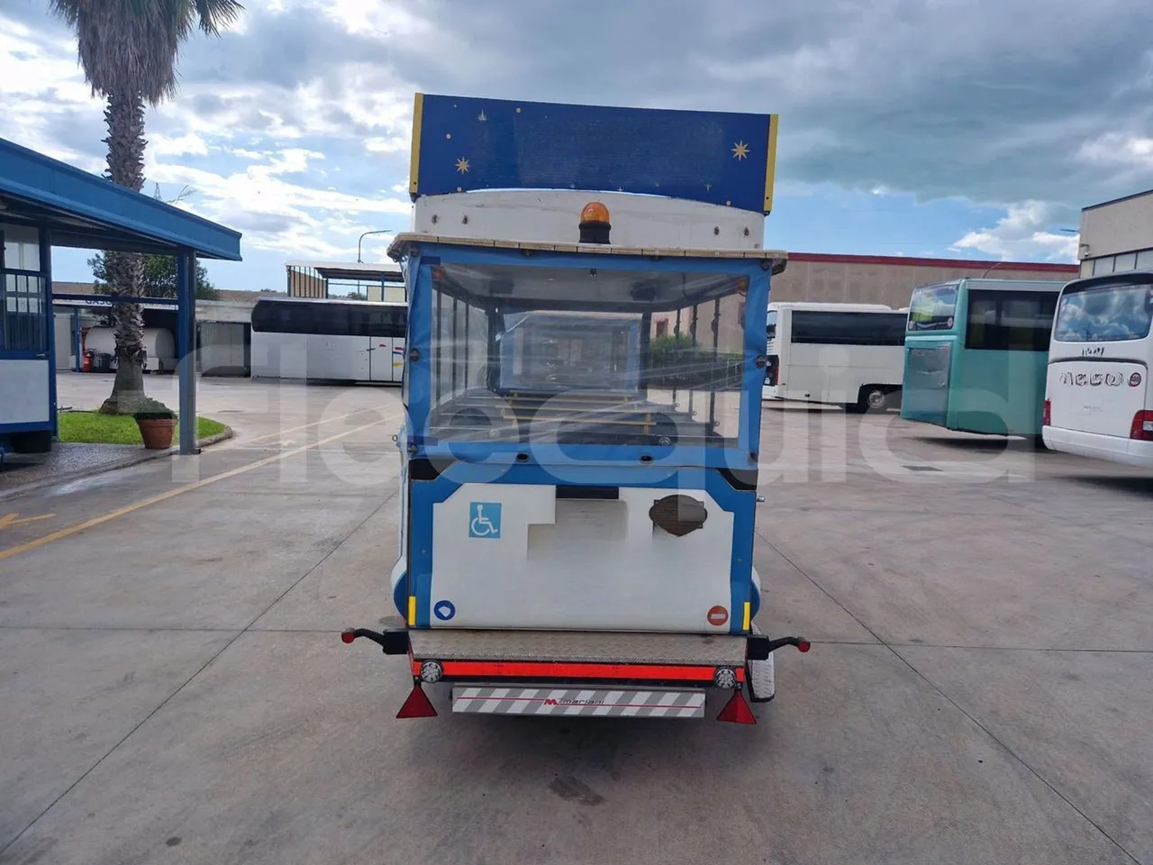 Suzuki Road train - Coach: picture 5 Suzuki Road train - Coach: picture 5