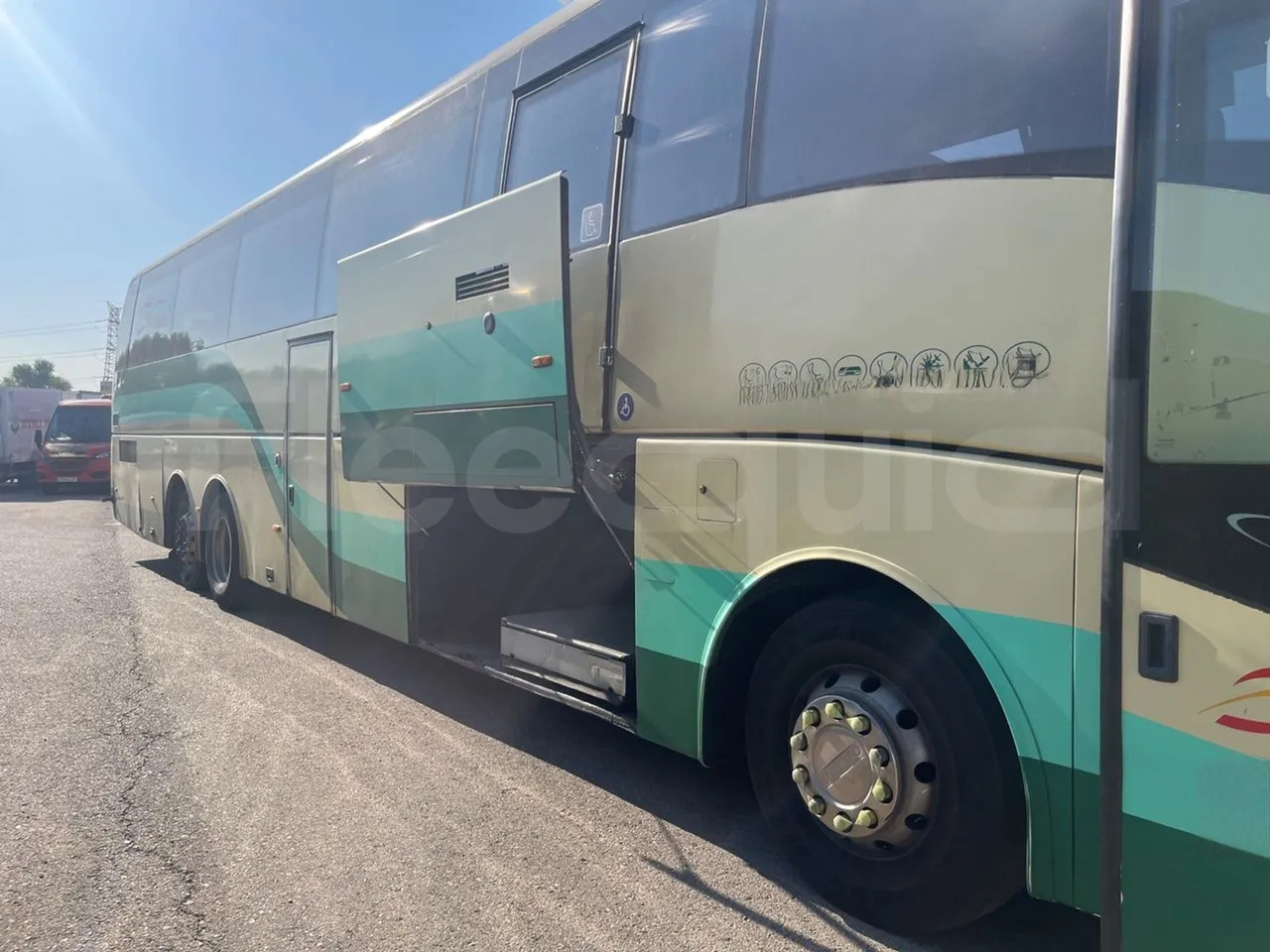 Volvo B12B - Coach: picture 4 Volvo B12B - Coach: picture 4