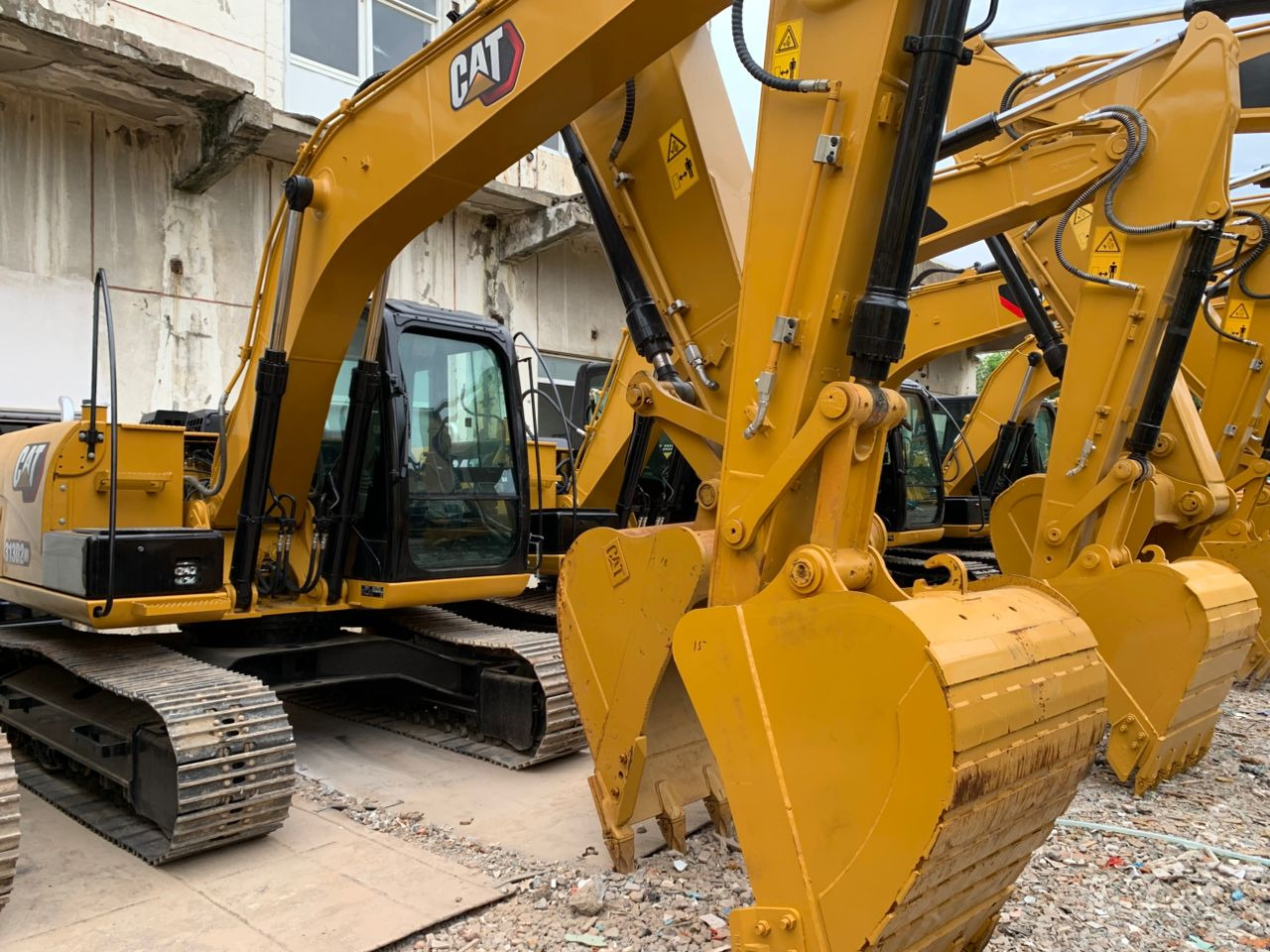 CATERPILLAR 313D2 GC - Crawler excavator: picture 2 CATERPILLAR 313D2 GC - Crawler excavator: picture 2